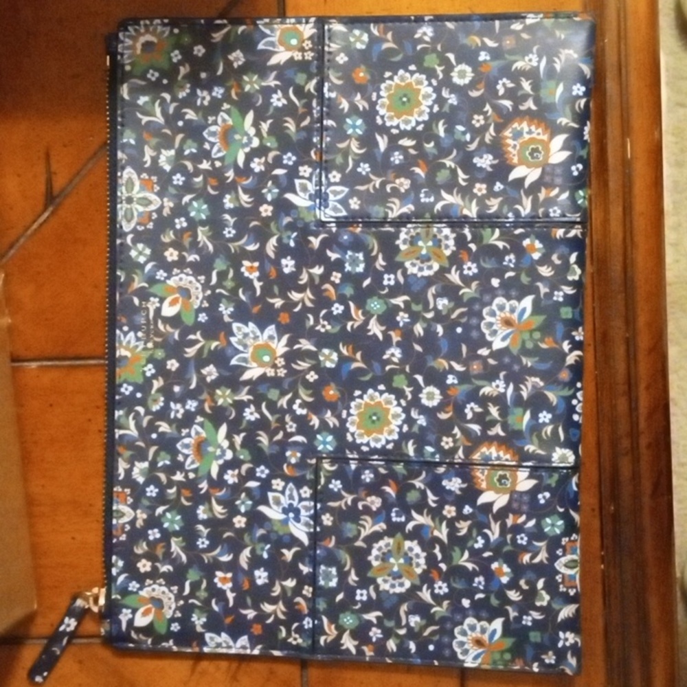 NWT Tory Burch PANSY Flower Block T Leather Clutch Midnight